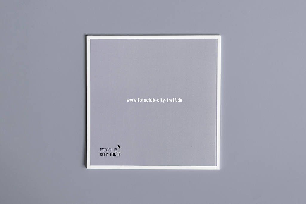Katalog für Fotoausstellung, Rückseite mit Logo